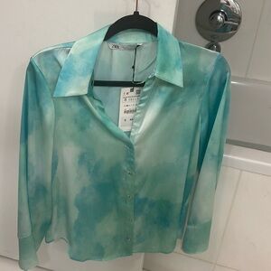 NWT Beautiful Silky Zara Blouse